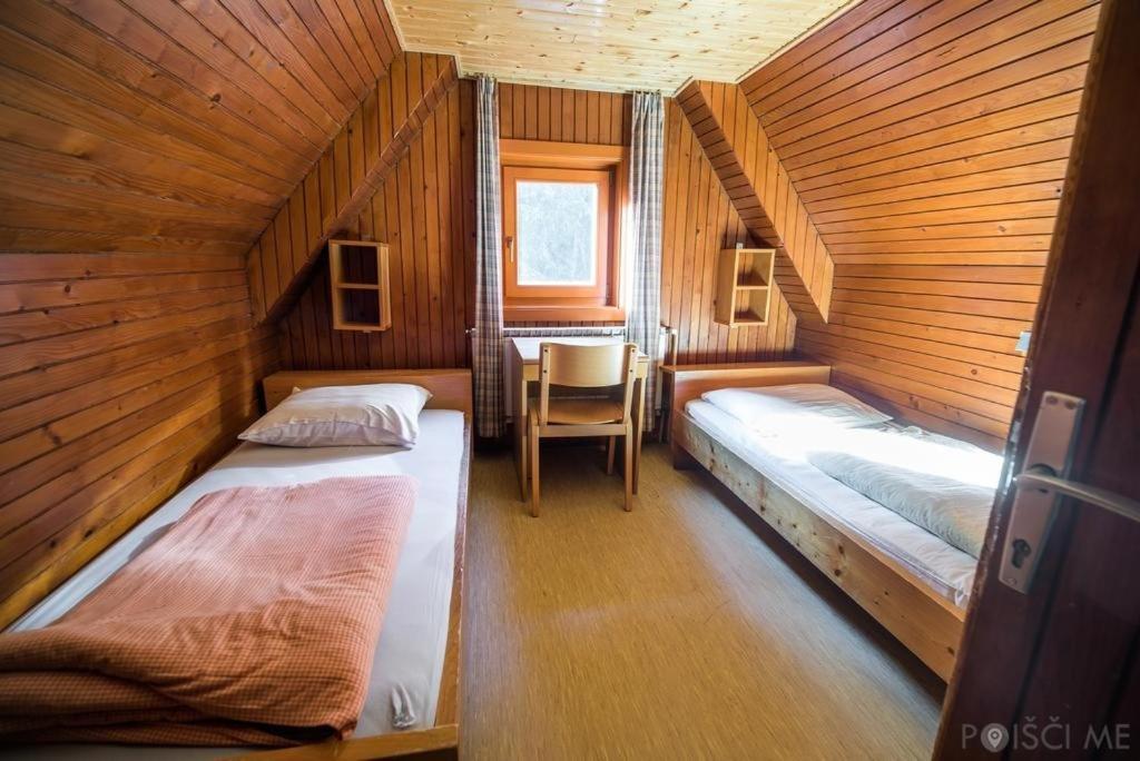 Ruska Koca Hotel Hocko Pohorje Exterior photo