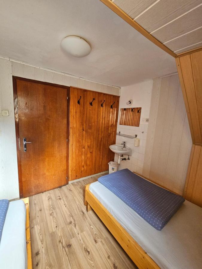 Ruska Koca Hotel Hocko Pohorje Exterior photo